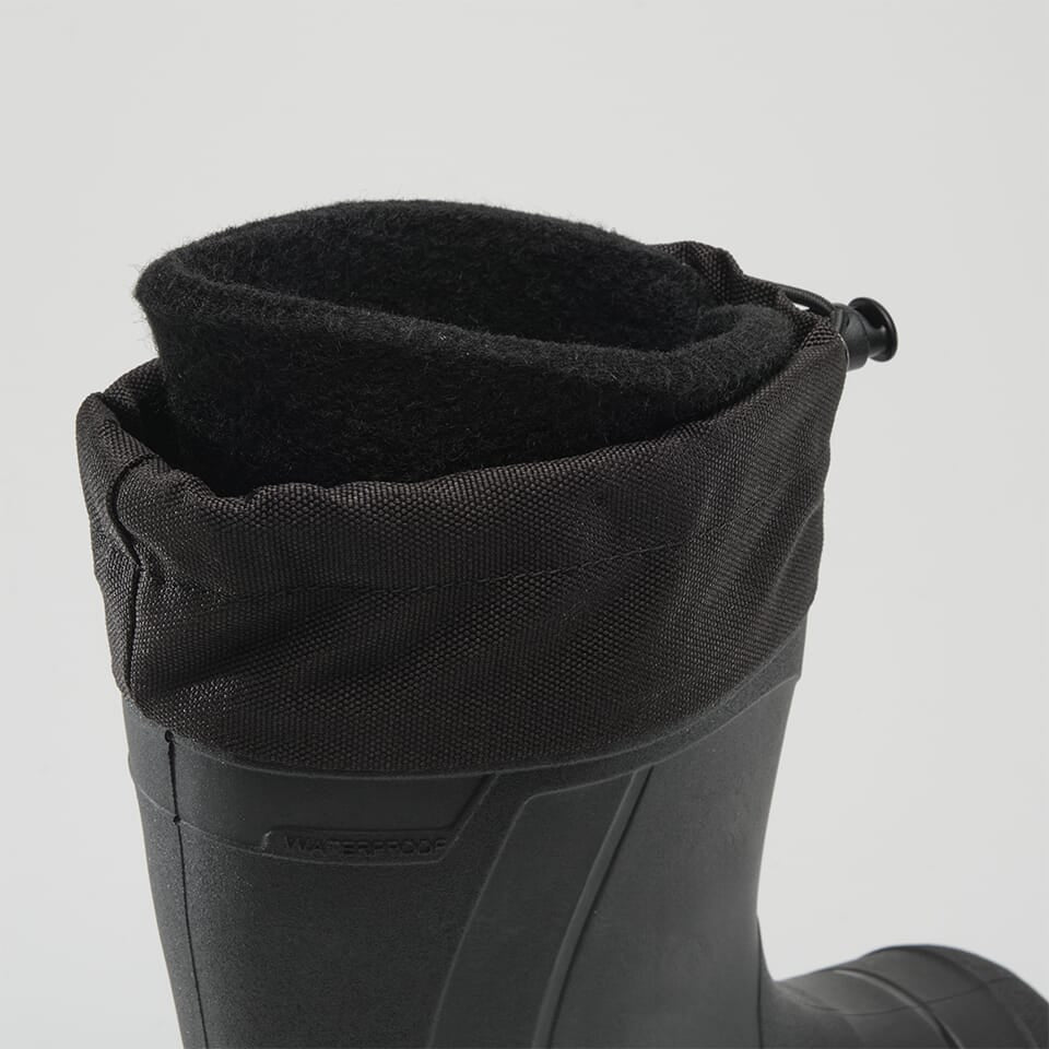 BLACK : SNOBUSTER 1 Inside View