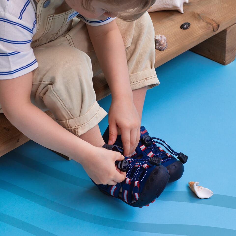 NAVY/RED : Crab - Kids' Closed-Toe Sandals Lifestyle