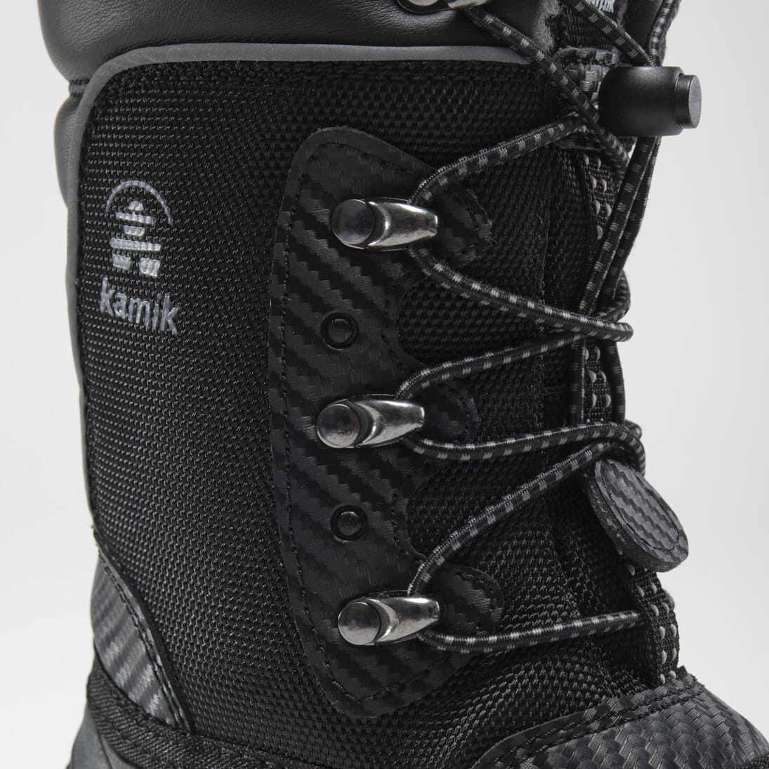 BLACK : LUKE 3 Front View
