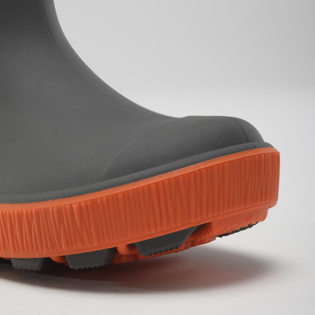 CHARCOAL : RIPTIDE Front View