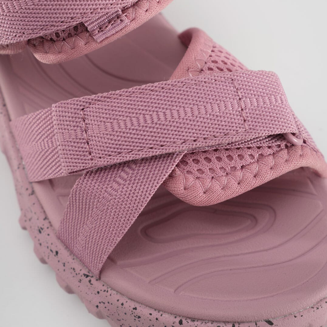 LIGHT PINK : SEASHORE Inside View