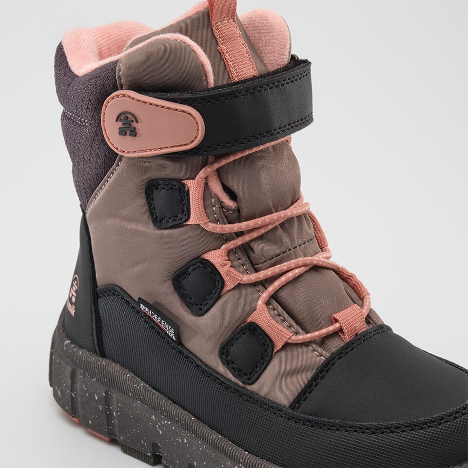 CHARCOAL : Seeker - Kids' Winter Boots Front View