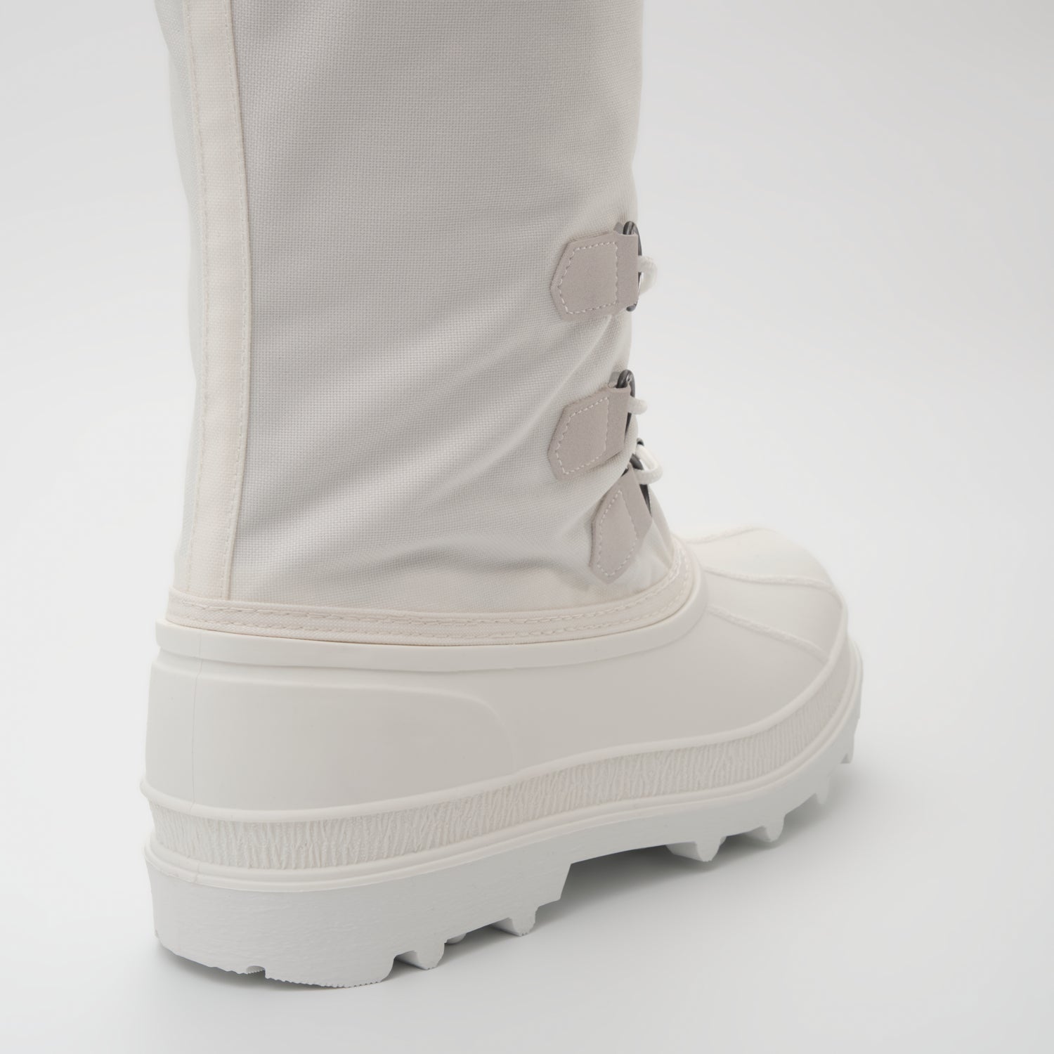 White : Canuck Men's Winter Boots - Three-Quarter Back View