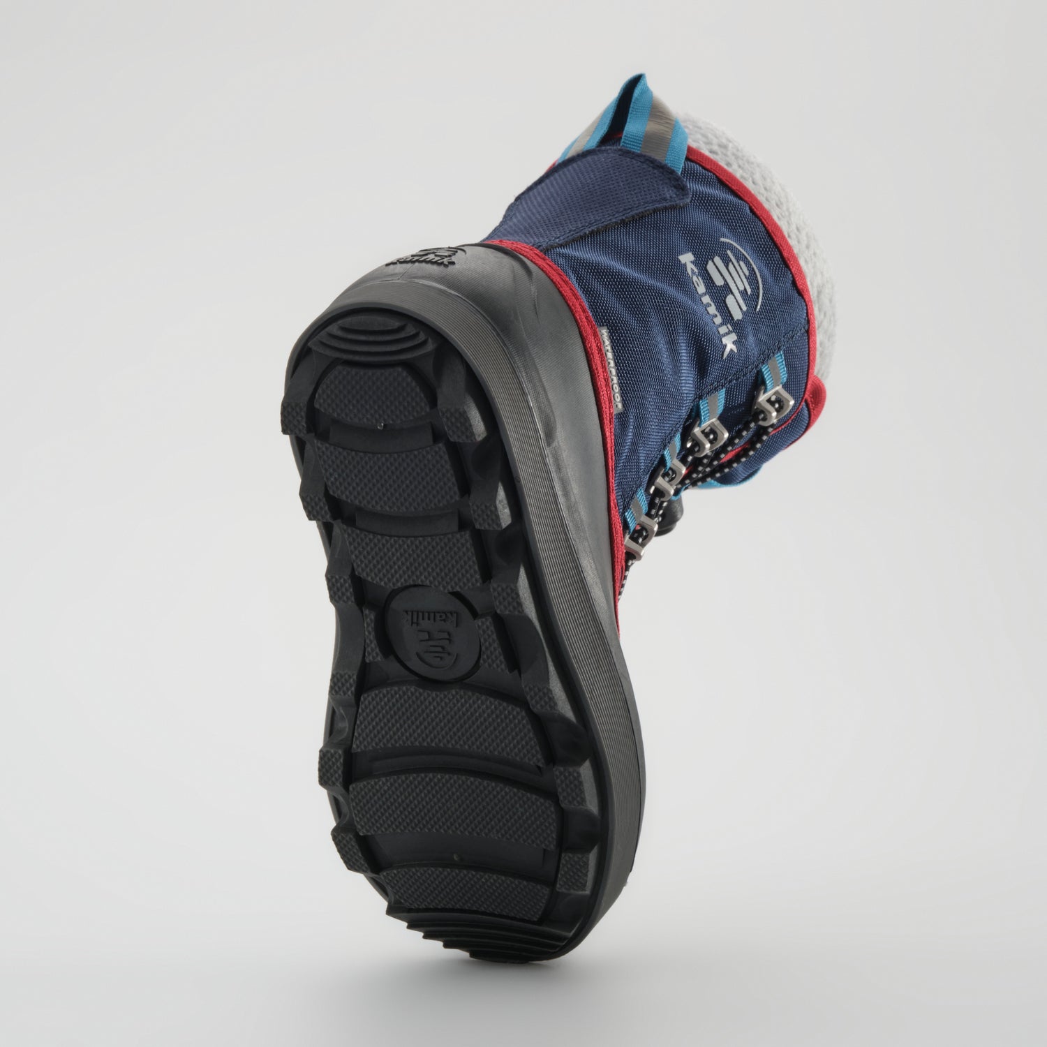 Navy : Cascade Kids Winter Boots - Outsole View