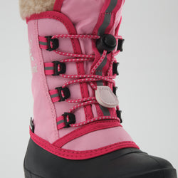 Pink : Cascade Kids Winter Boots - Laces View