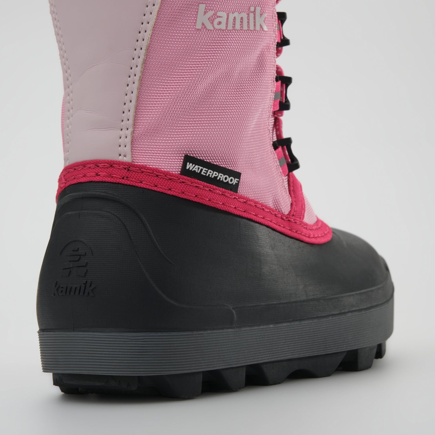 Pink : Cascade Kids Winter Boots - Close-up Back View
