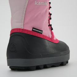 Pink : Cascade Kids Winter Boots - Close-up Back View