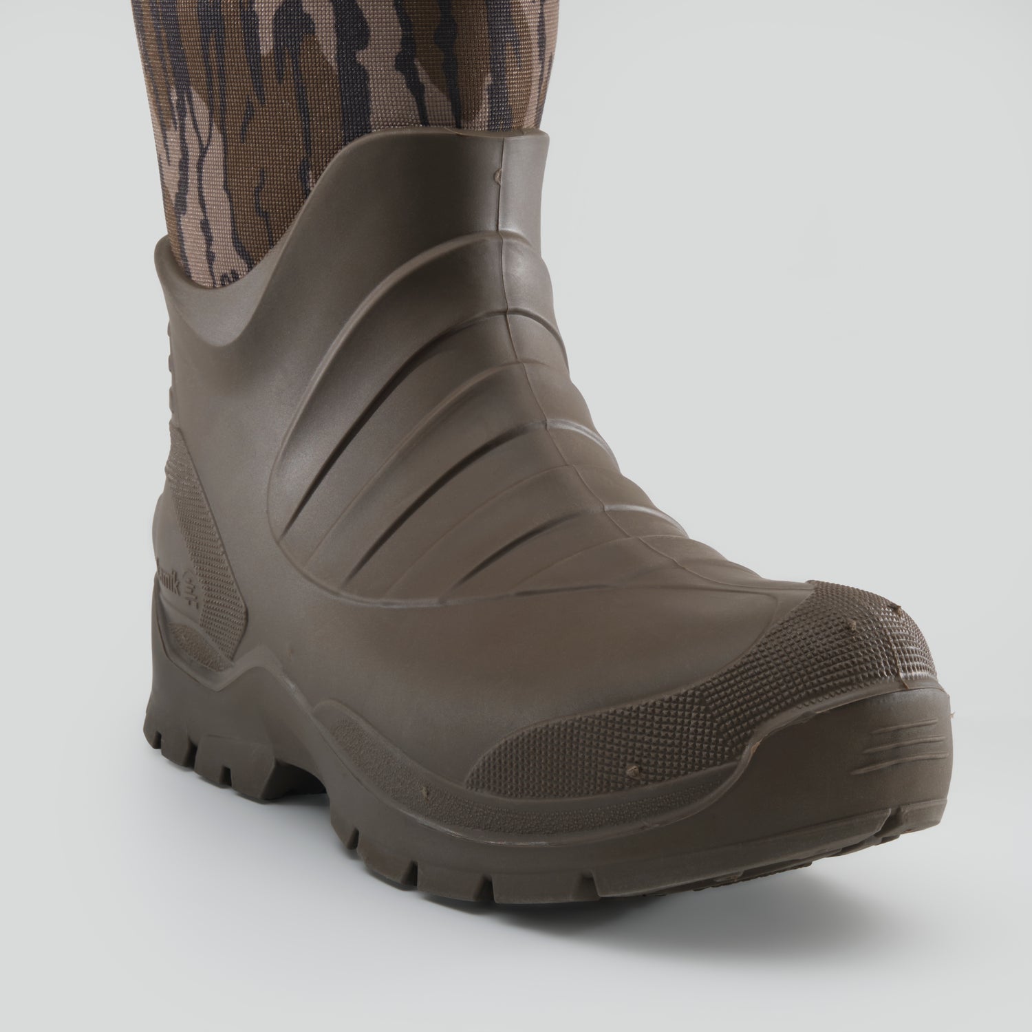 Mossy Oak Bottomland : Field Day Camo Men's Work Boots - Three-Quarter Front View