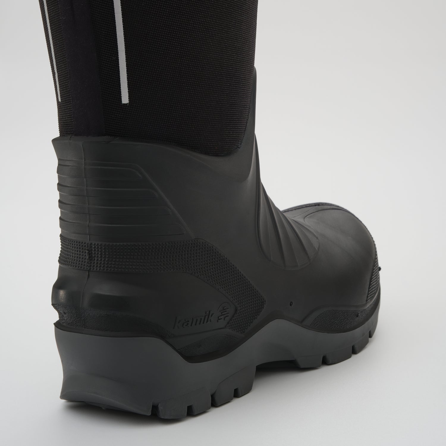 Black : Field Day Pro Men's Work Boots - Close-up Back View
