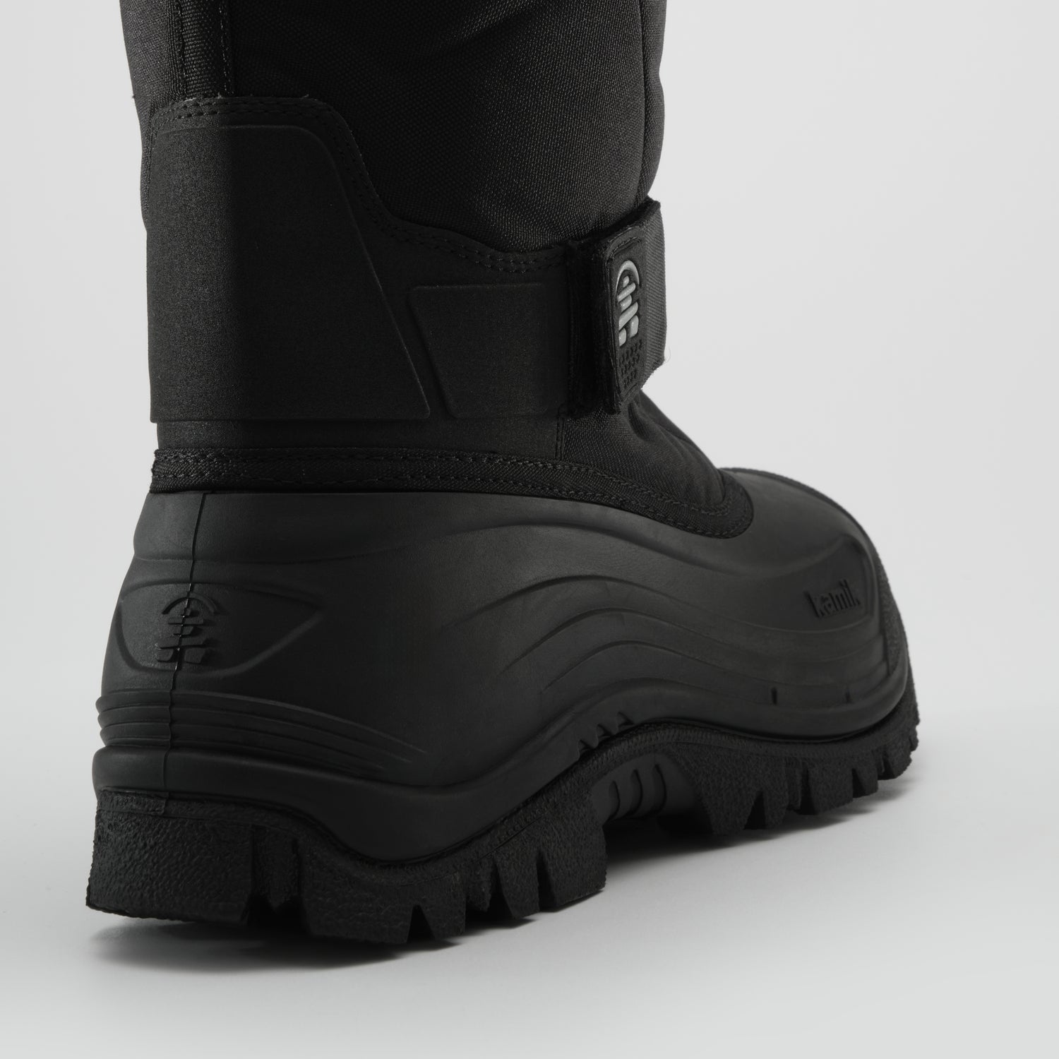 Black : Greenbay 4 Women's Winter Boots - Three-Quarter Back View