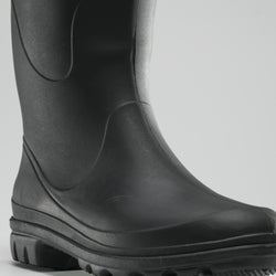 Black : Miranda Women's Rain Boots - Three-Quarter View Close-up