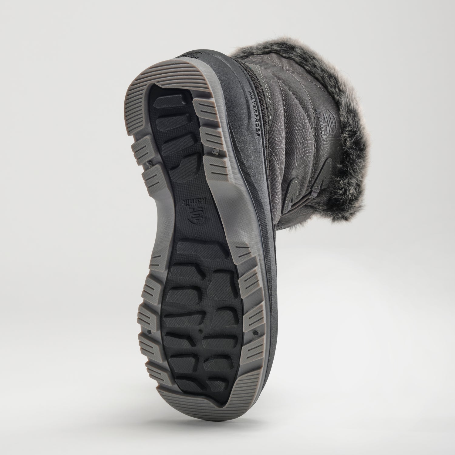 Charcoal : Momentum Low 2 Women's Winter Boots - Outsole View