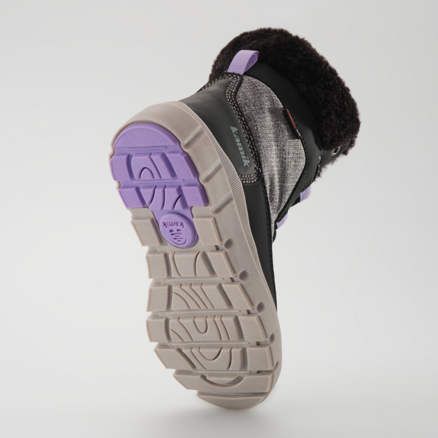 Charcoal : Seeker F Kids Winter Boots - Outsole View
