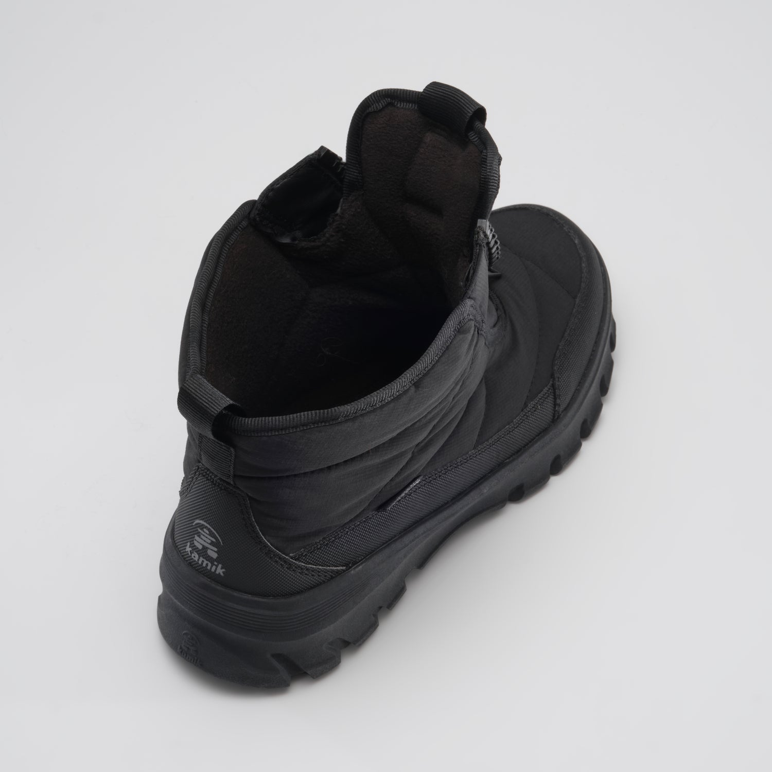 Black : Snowdon Low Wide Women's Winter Boots - Three-Quarter Top View