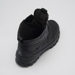 Black : Snowdon Low Women's Winter Boots - Three-Quarter Top View