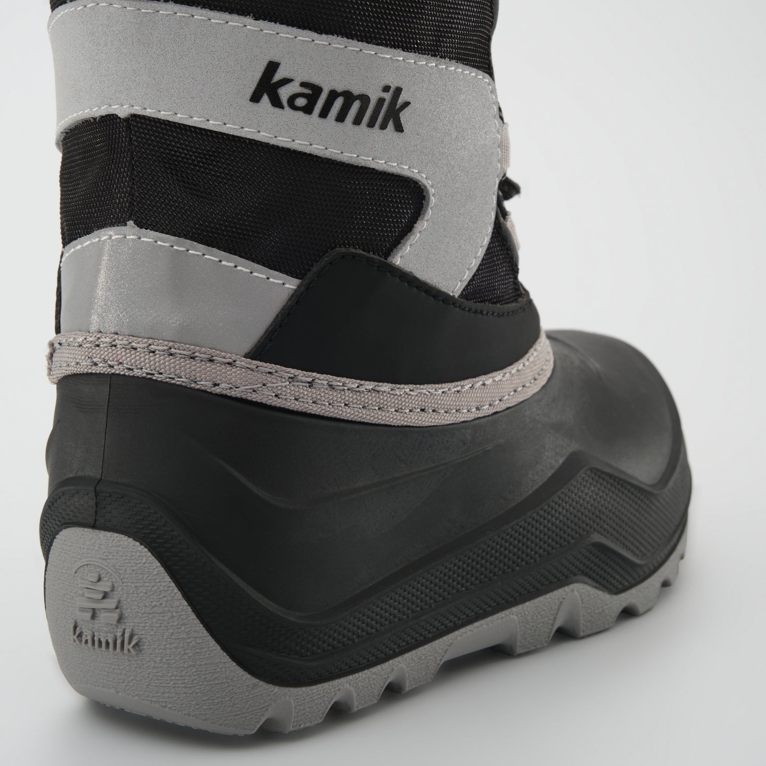 Black : Snowfall P 3 Kids Winter Boots - Close-up Back View