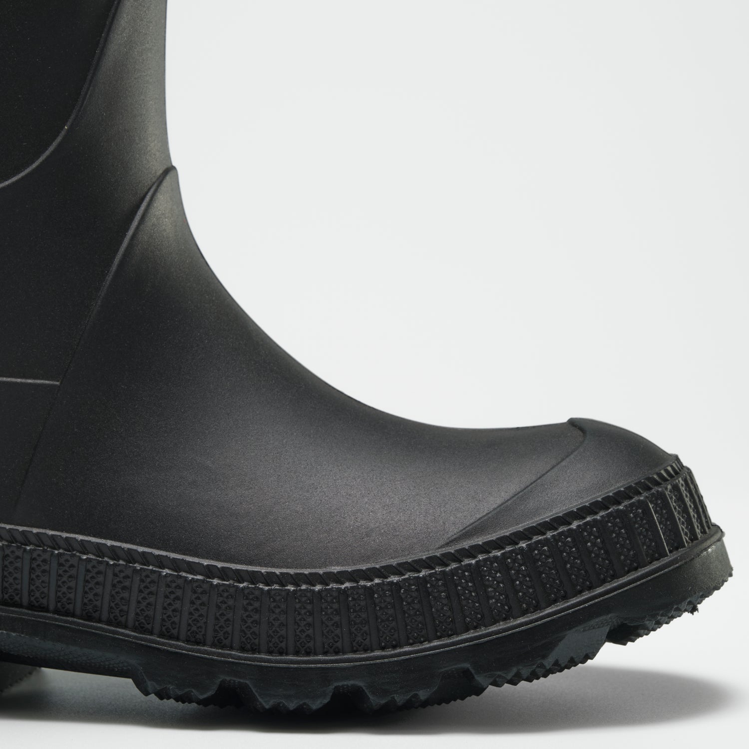Black : Stomp Kids' Rain Boots - Side View Close-up