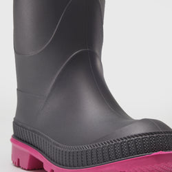 Charcoal-Magenta : Stomp Kids' Rain Boots - Three-Quarter View Close-up