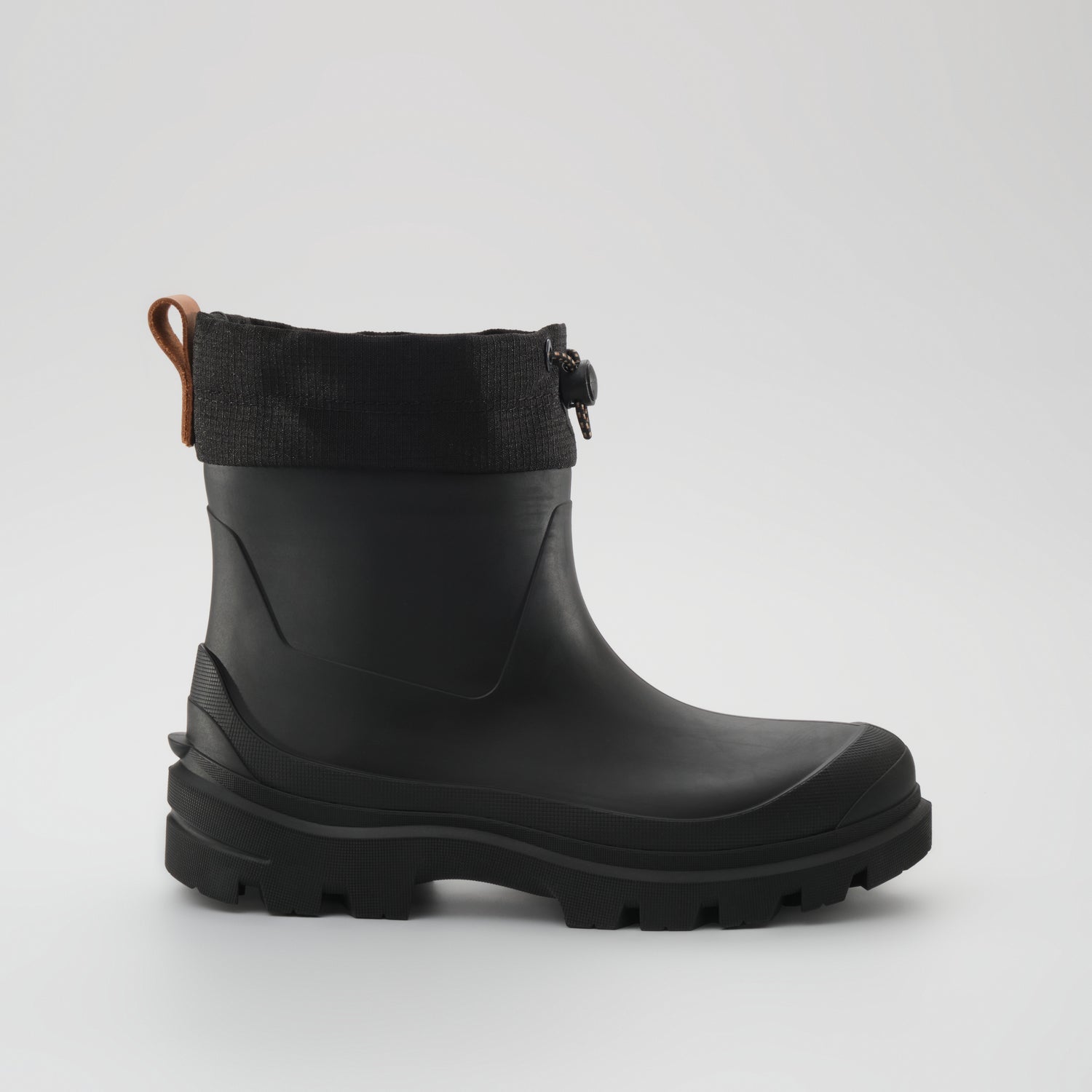 Black : Tundra Mid Men's Winter Boots - Side View