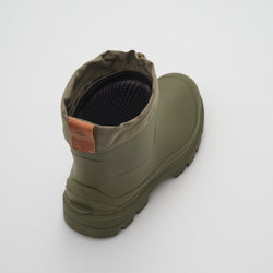 Moss : Tundra Mid Men's Winter Boots - Three-Quarter Back View
