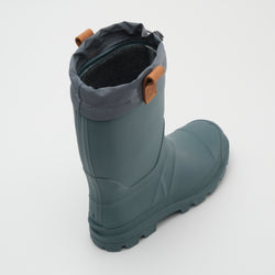 Stormy Weather : Tundra Men's Winter Boots - Three-Quarter Back View