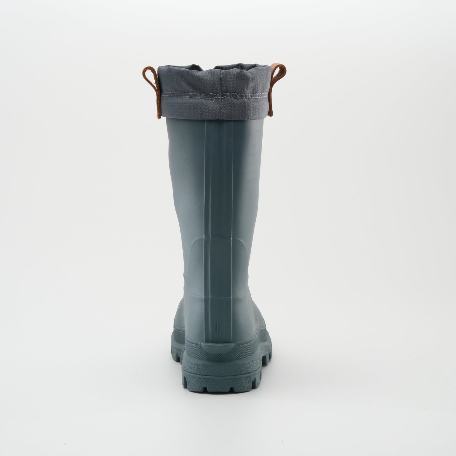 Stormy Weather : Tundra Men's Winter Boots - Back View