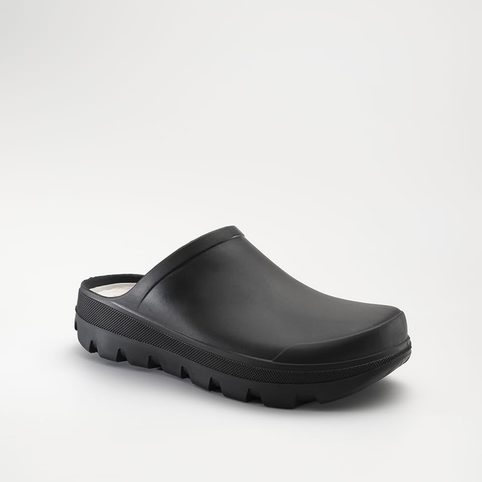 BLACK : Nova - Slip-On Clogs Main View