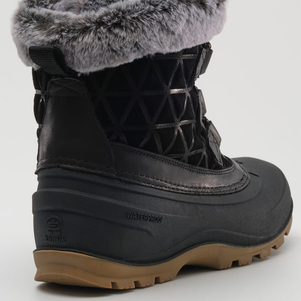 BLACK : SNOVALLEY 7 Inside View